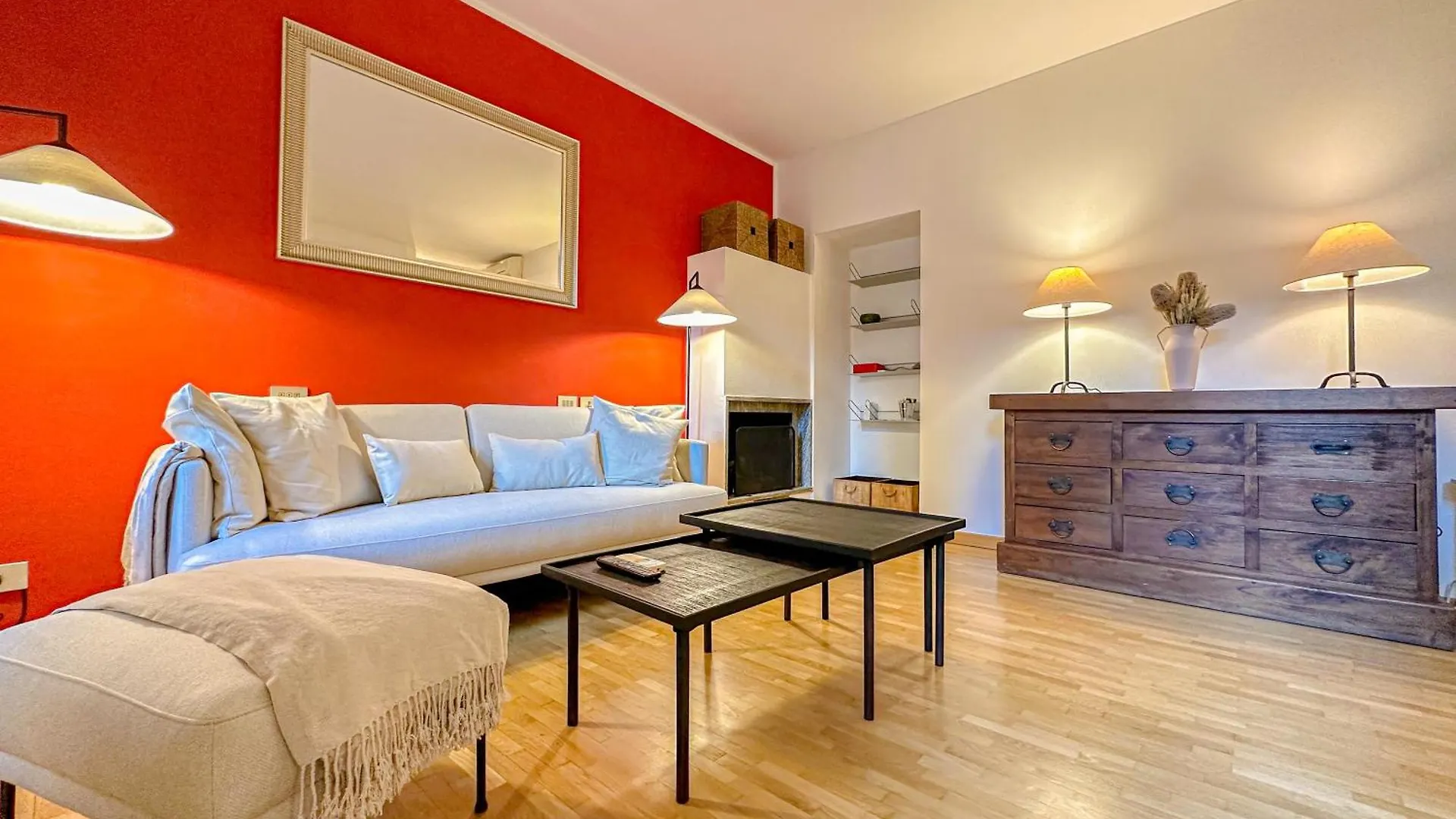 Apartment Red81 Suite - 10 Min Dal Duomo - 2 Camere Milan
