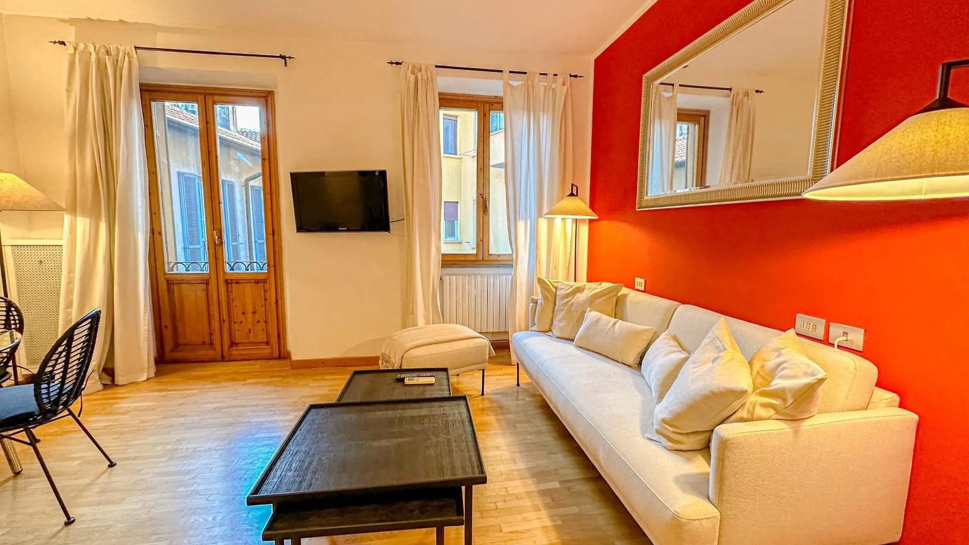 Apartment Red81 Suite - 10 Min Dal Duomo - 2 Camere Milan